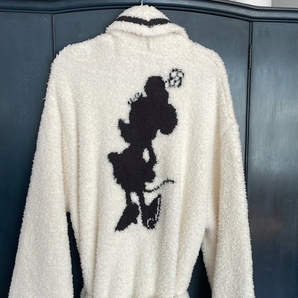 NWT Barefoot Dreams Minnie Robe